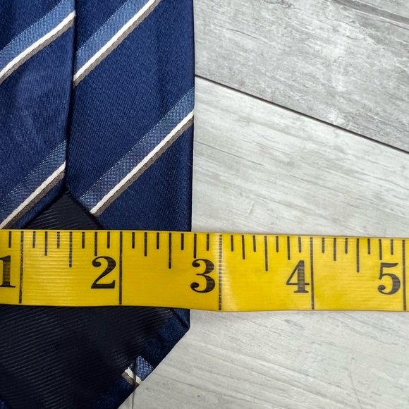 Banana Republic Navy w/ Tan, White & Blue Stripe Skinny Tie - Picture 5 of 5